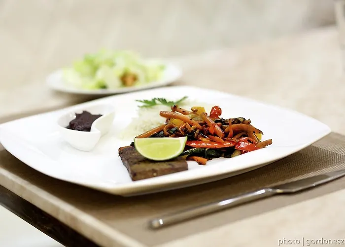 فندق Calendula Ayurvedic & Medical 4*