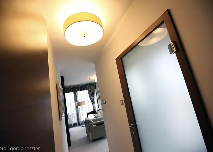 Calendula Ayurvedic & Medical فندق 4*