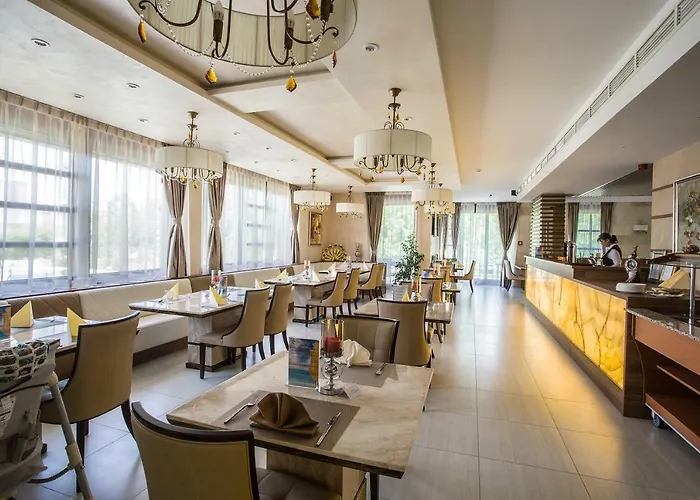 Calendula Ayurvedic & Medical فندق