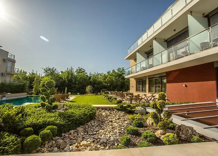 فندق Calendula Ayurvedic & Medical 4*